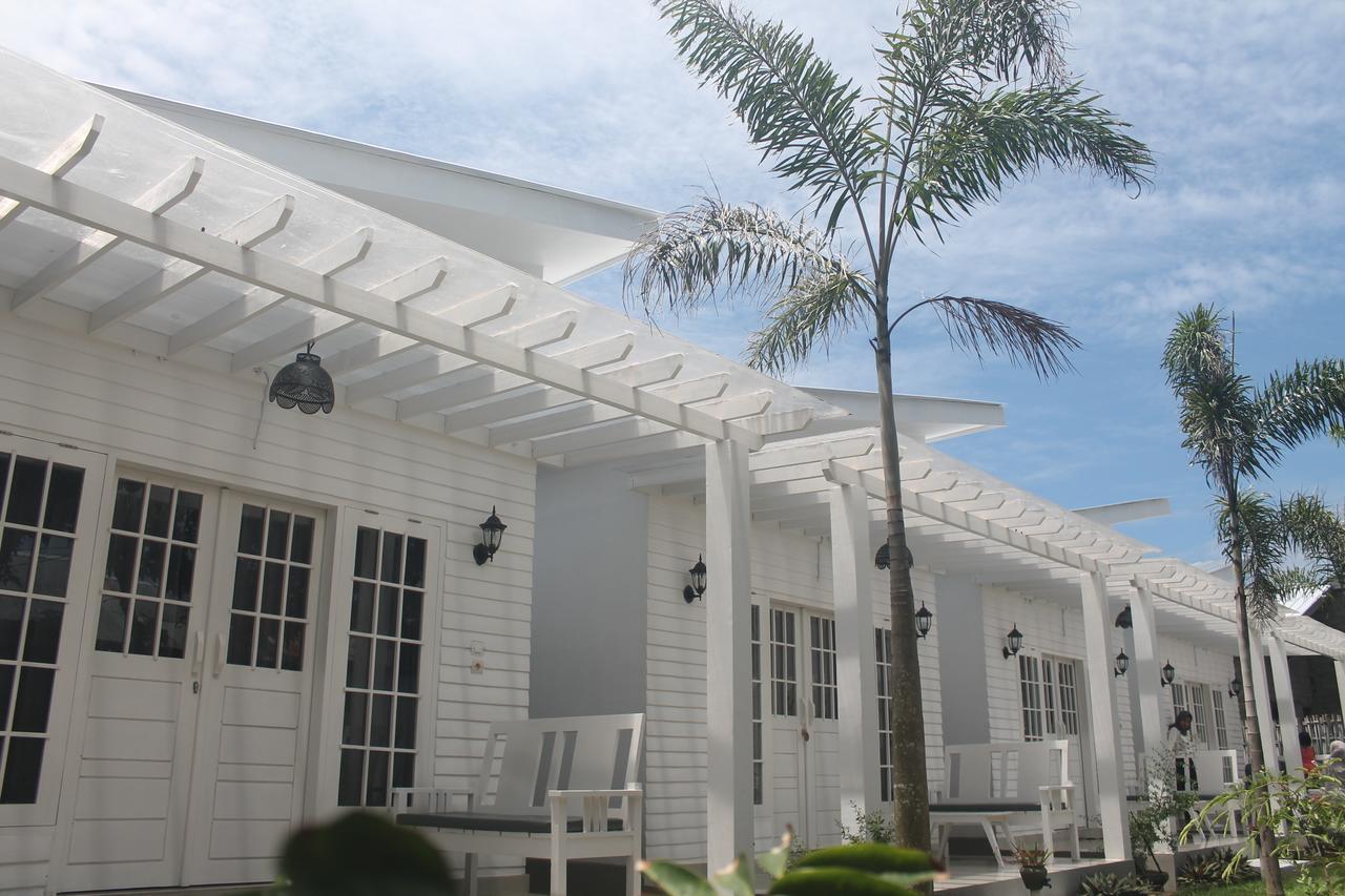 Casa Blanca Gili Air Hotel Exterior foto